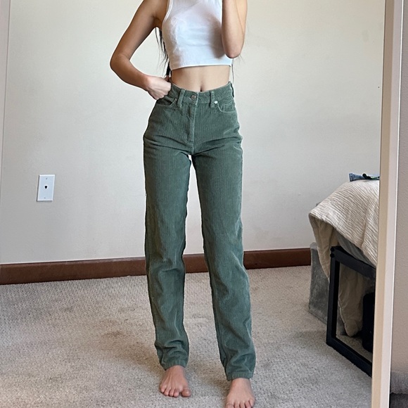 BDG Green Corduroy High Rise Mom Jeans - Picture 1 of 6